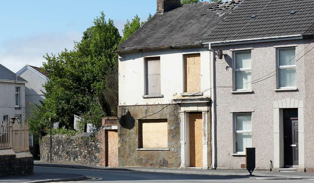 Tax on vacant homes to be recommended by the Government