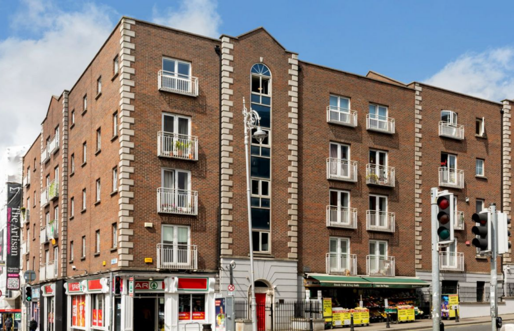 1-bedroom apartment Gardiner Street Parnell Street Dublin 1 balcony